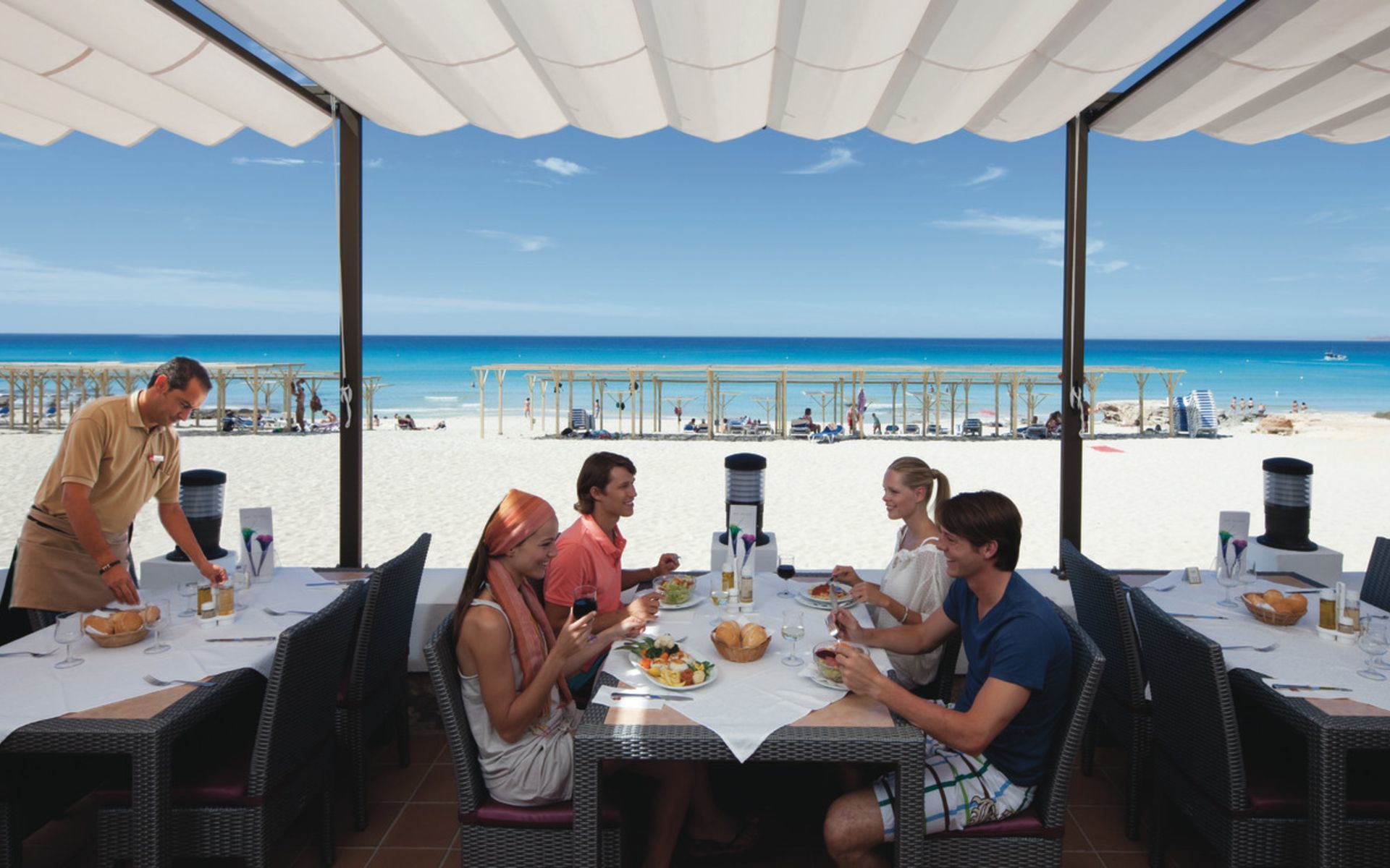 Riu La Mola Hotell Playa Migjorn Exteriör bild