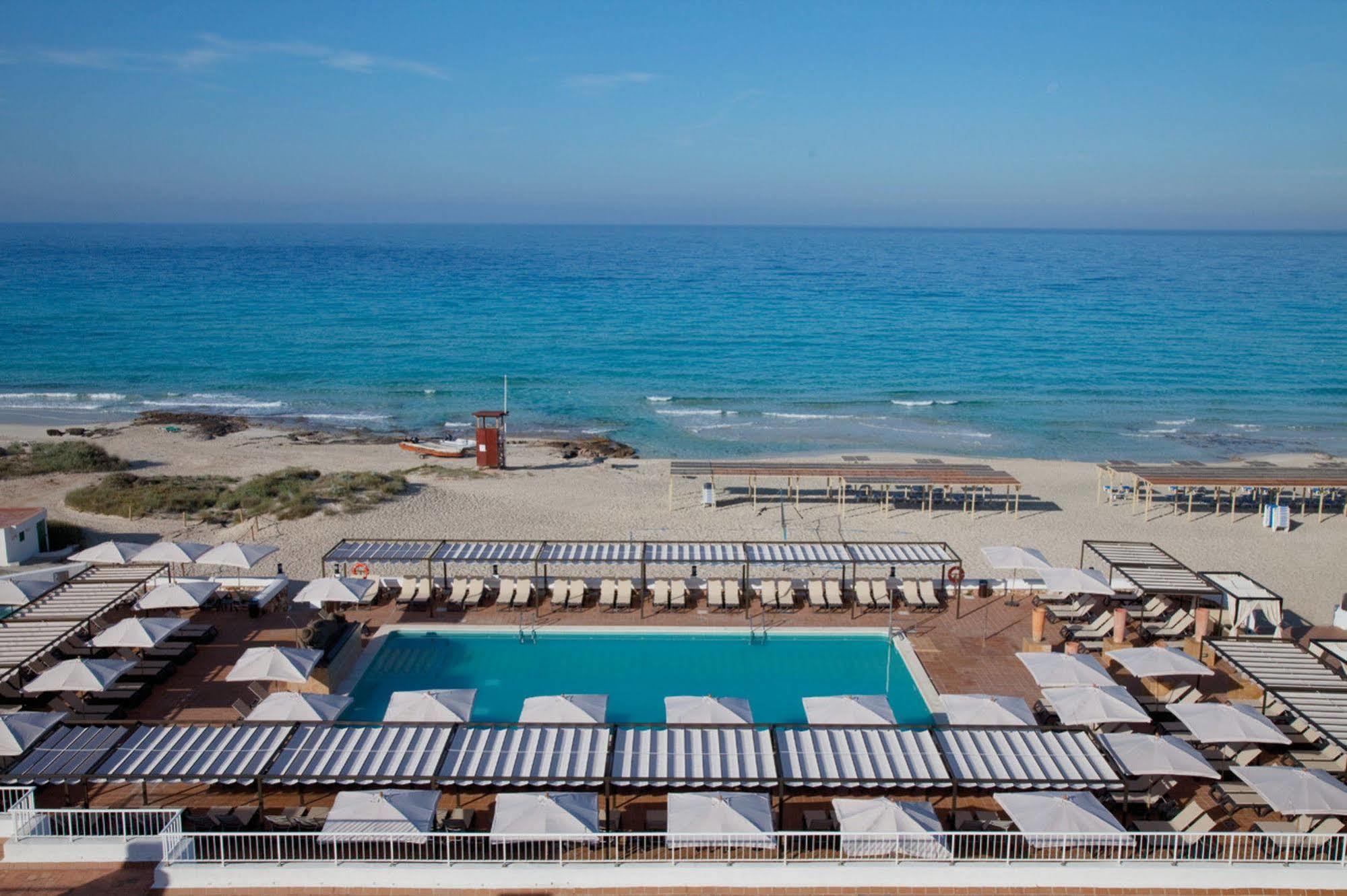 Riu La Mola Hotell Playa Migjorn Exteriör bild