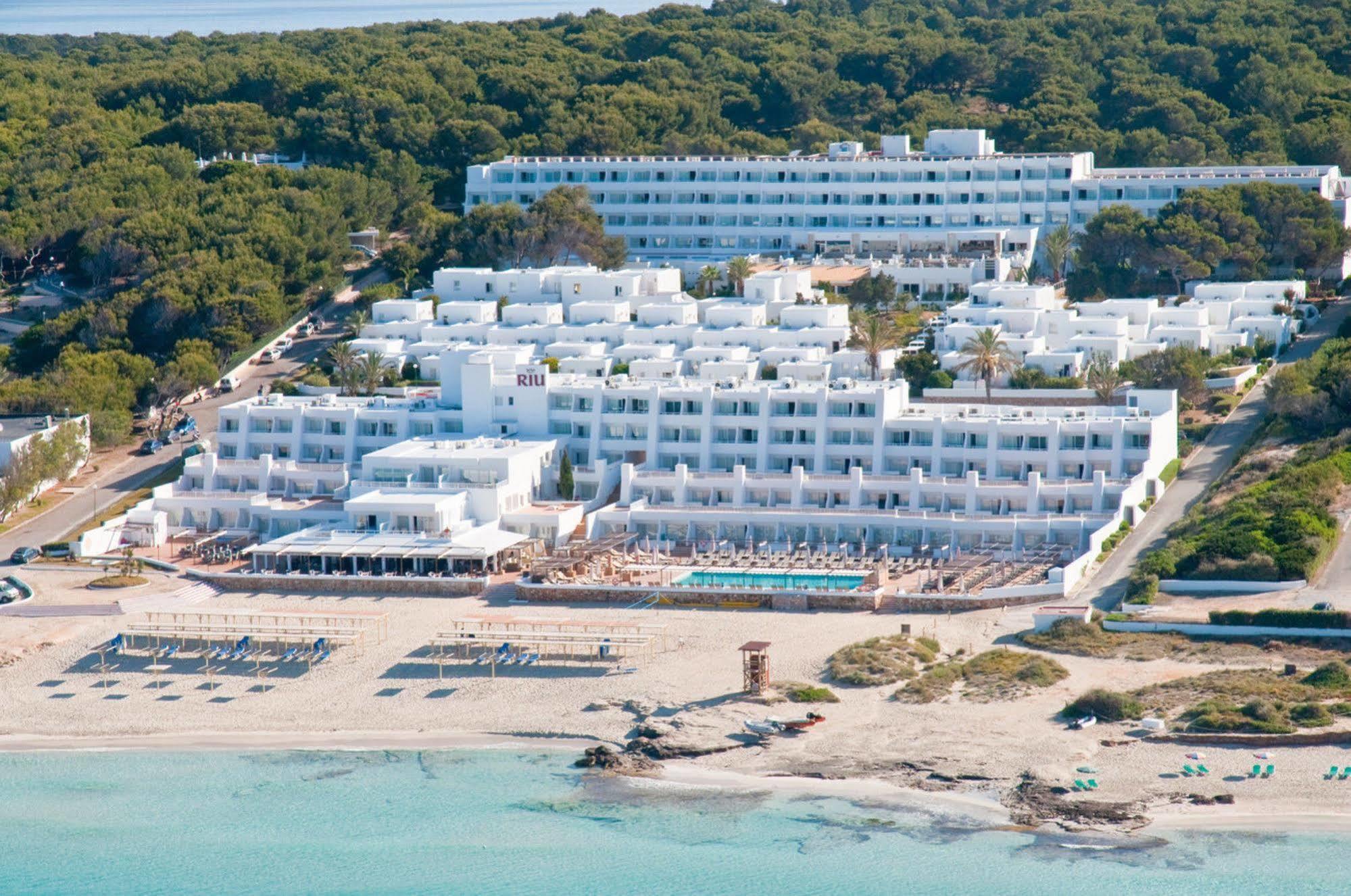 Riu La Mola Hotell Playa Migjorn Exteriör bild